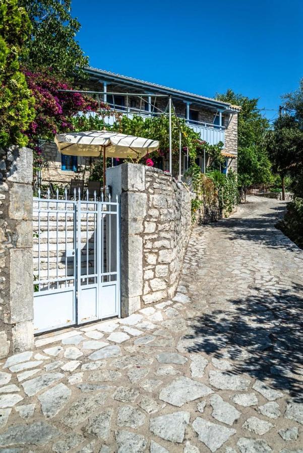 Petrinο Katochori Lägenhet Katokhórion Exteriör bild