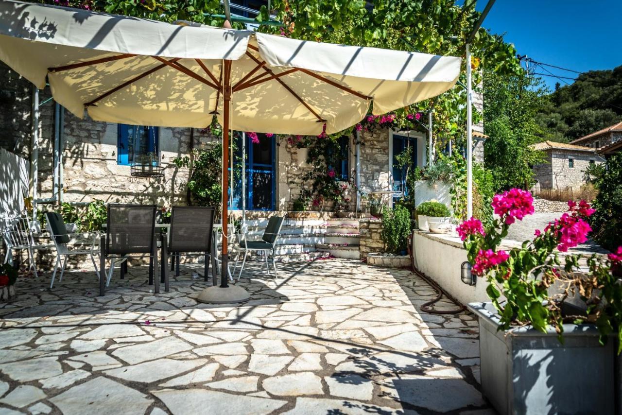 Petrinο Katochori Lägenhet Katokhórion Exteriör bild